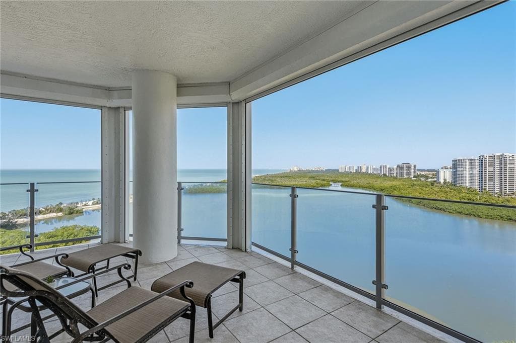 60 Seagate DR # 1606, NAPLES FL 34103-18