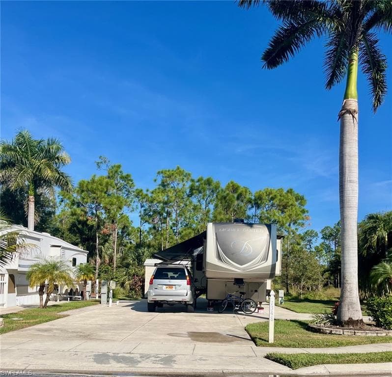 1348 Diamond Lake CIR-1