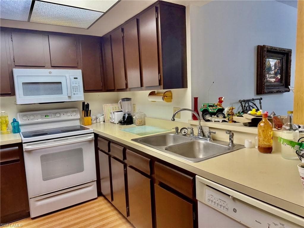 3625 Boca Ciega DR # 206, NAPLES FL 34112-6