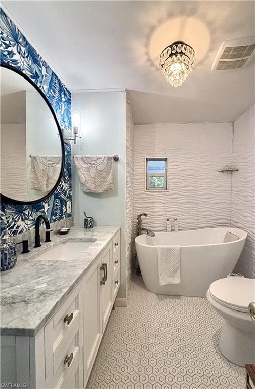 33 Henderson DR, NAPLES FL 34114-8