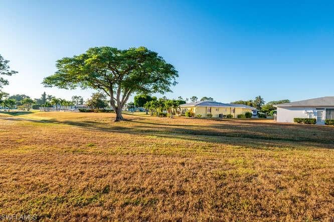 2180 Leisure LN, FORT MYERS FL 33907-16