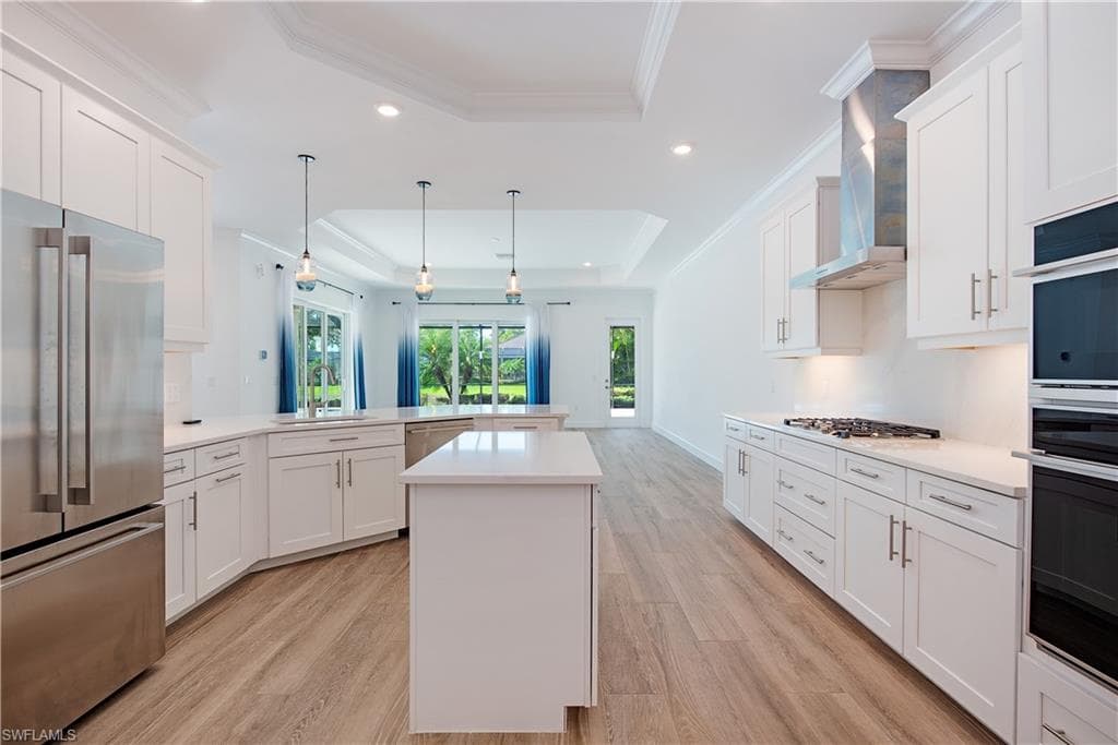 14661 Liesl CT E, NAPLES FL 34109-5