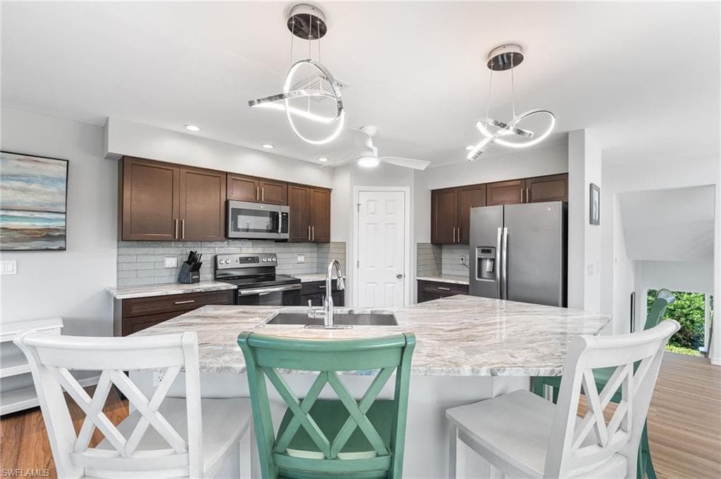 241 Violet DR-16