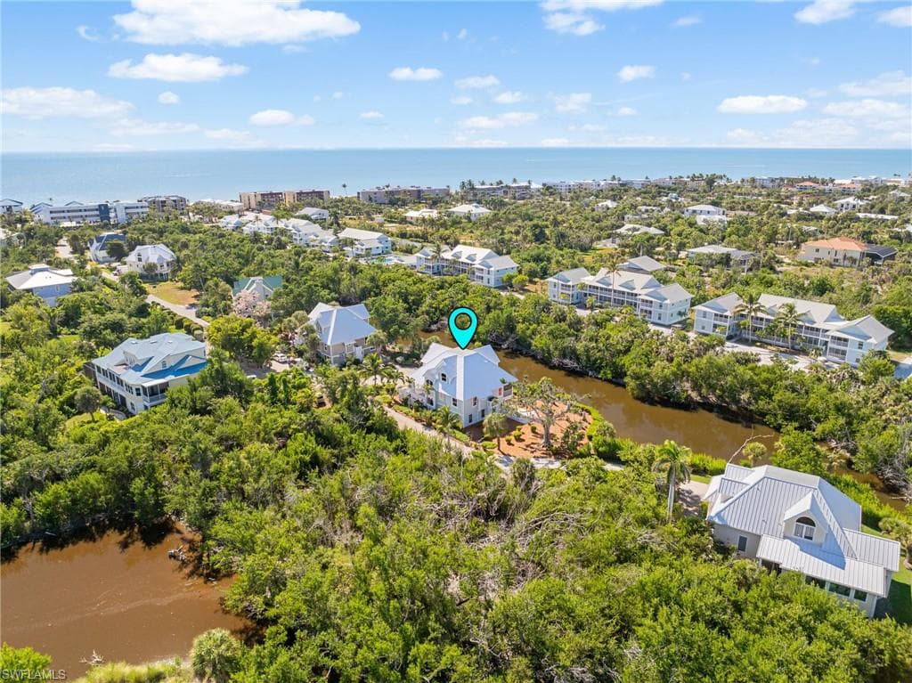 241 Violet DR-44