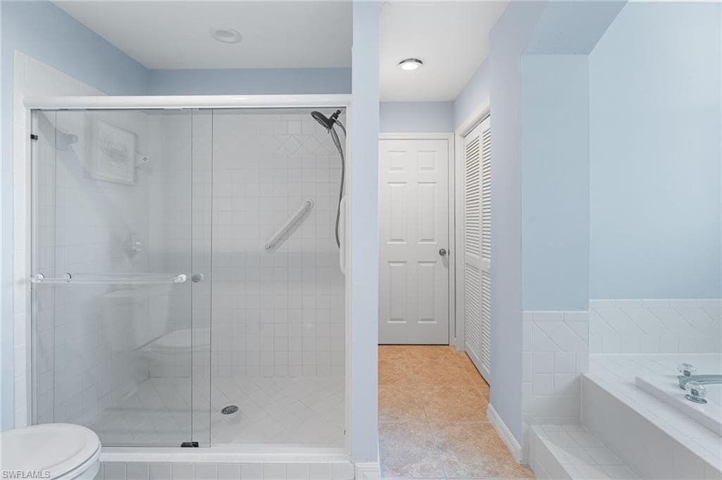 241 Violet DR-36