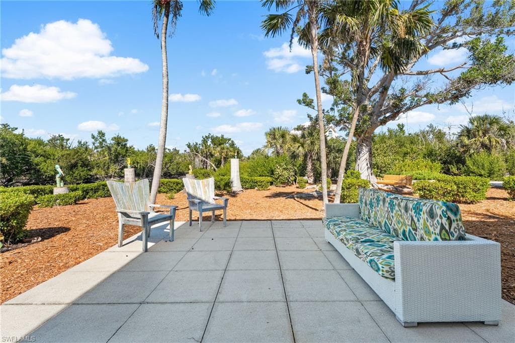 241 Violet DR-39