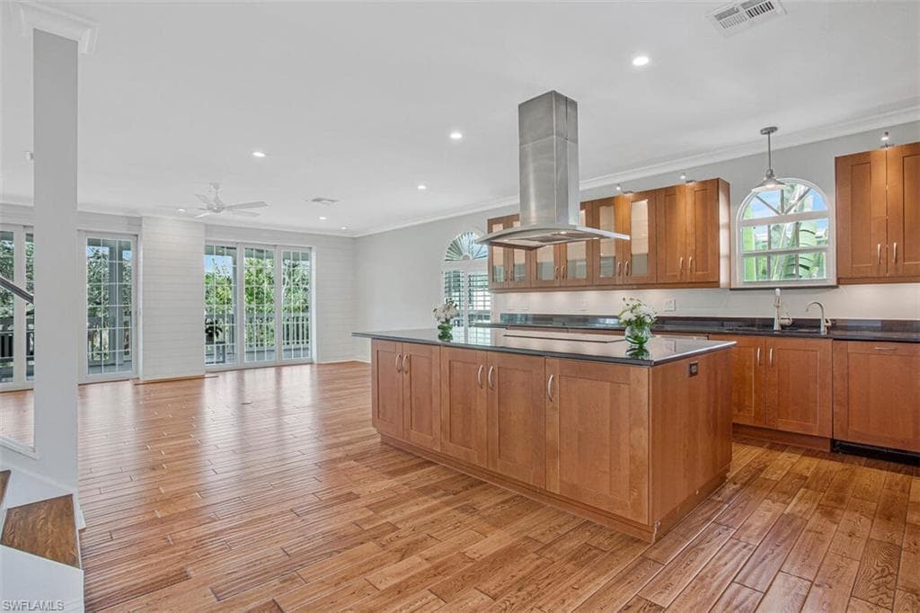 3798 Cracker WAY-9
