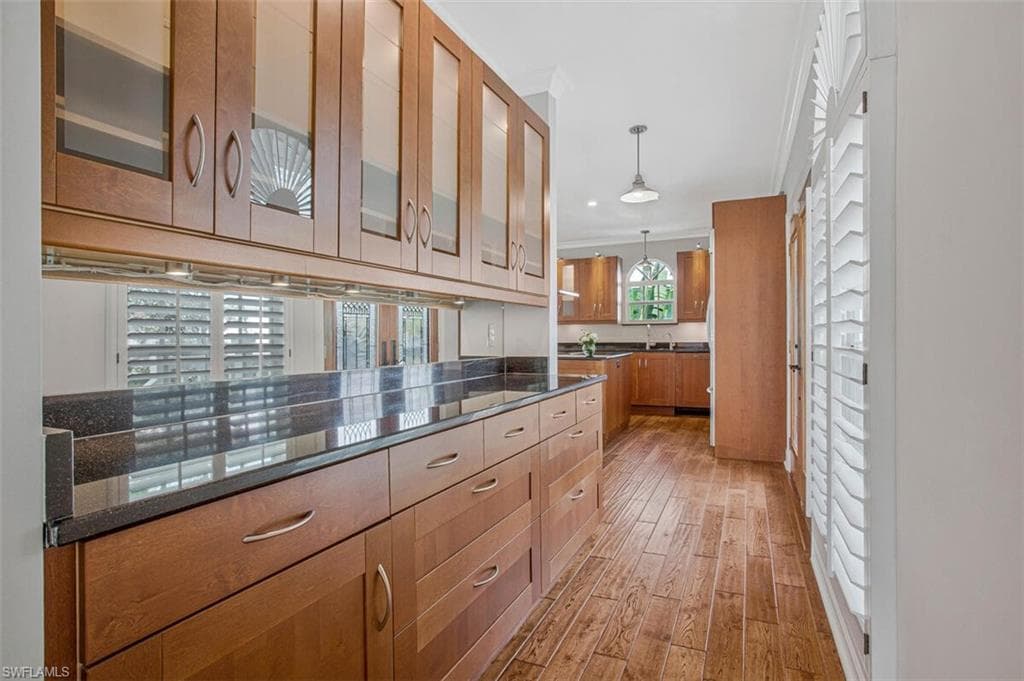 3798 Cracker WAY-13