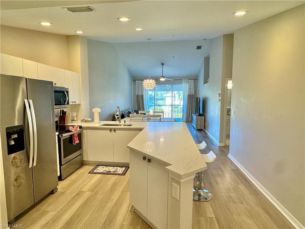 5045 Cedar Springs DR # 203, NAPLES FL 34110-1