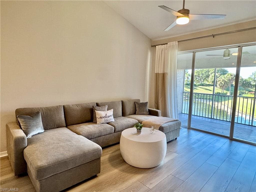 5045 Cedar Springs DR # 203, NAPLES FL 34110-16