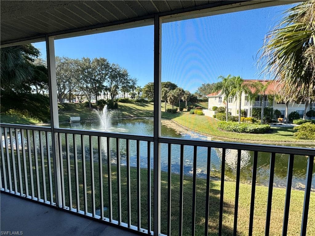 5045 Cedar Springs DR # 203, NAPLES FL 34110-21