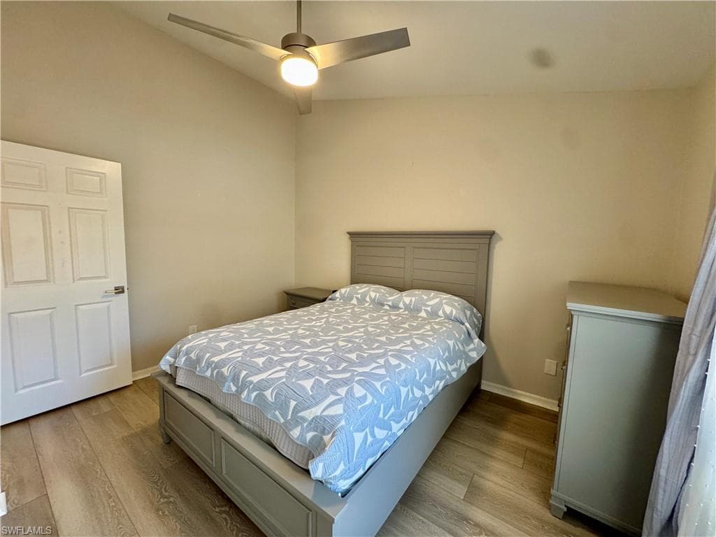 5045 Cedar Springs DR # 203, NAPLES FL 34110-8
