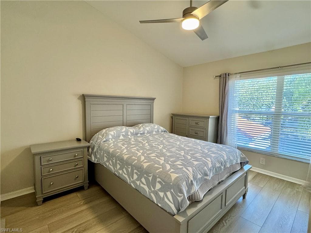 5045 Cedar Springs DR # 203, NAPLES FL 34110-7