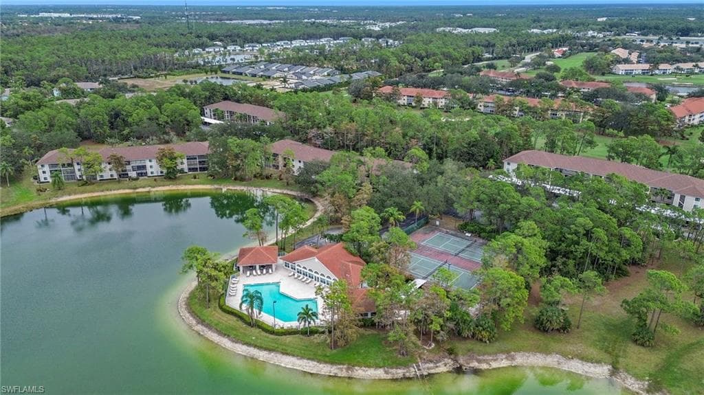 5767 Deauville CIR # D301, NAPLES FL 34112-16