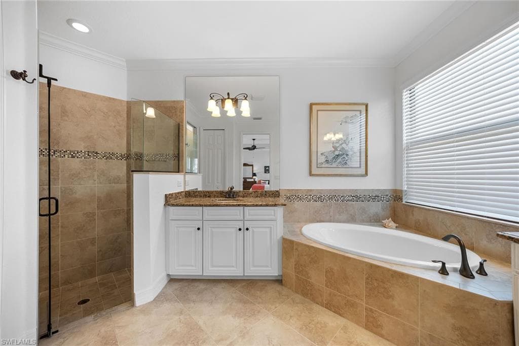 12504 Fenhurst WAY, NAPLES FL 34120-22