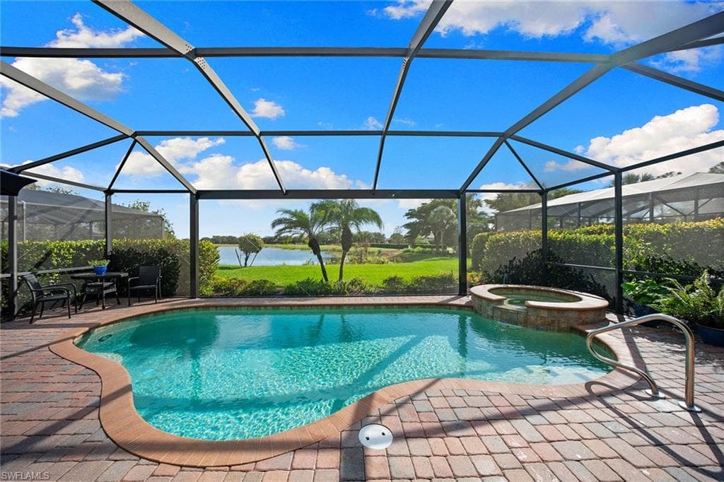 12504 Fenhurst WAY, NAPLES FL 34120-1