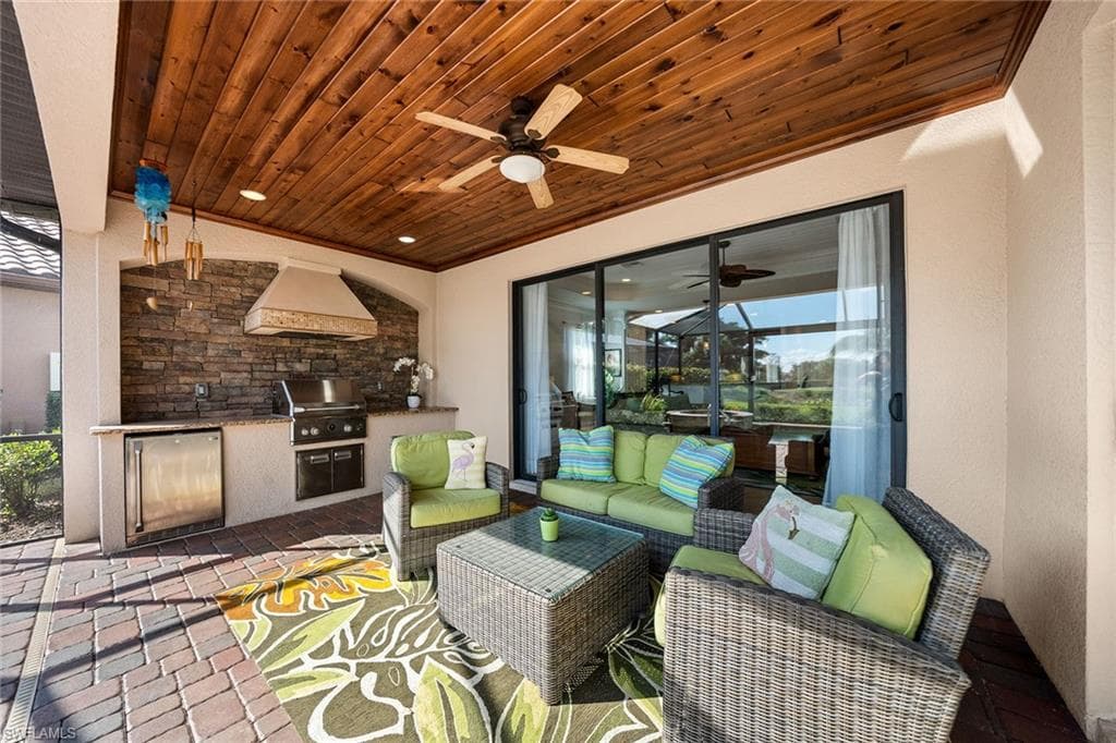 12504 Fenhurst WAY, NAPLES FL 34120-5