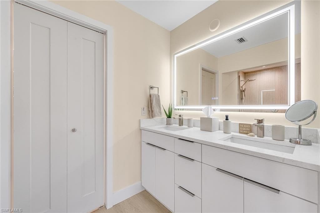 1341 Middle Gulf DR # 3D, SANIBEL FL 33957-19