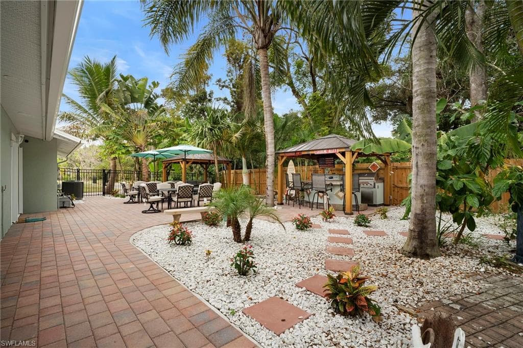 191 Abbey LN, NORTH FORT MYERS FL 33917-26