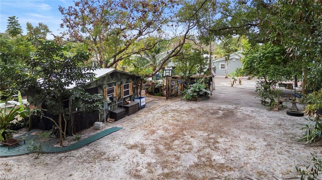 191 Abbey LN, NORTH FORT MYERS FL 33917-45