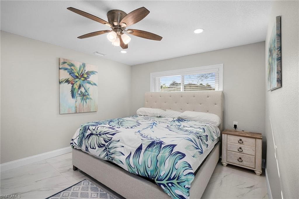 191 Abbey LN, NORTH FORT MYERS FL 33917-16