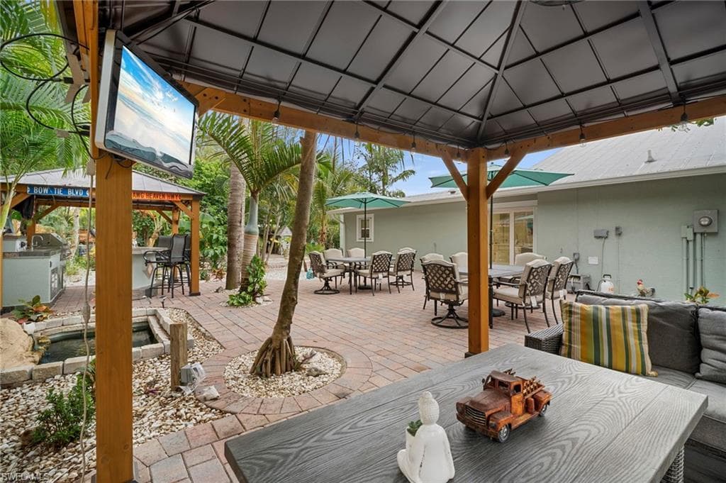 191 Abbey LN, NORTH FORT MYERS FL 33917-25