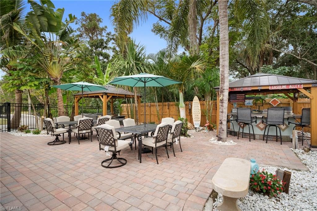 191 Abbey LN, NORTH FORT MYERS FL 33917-21