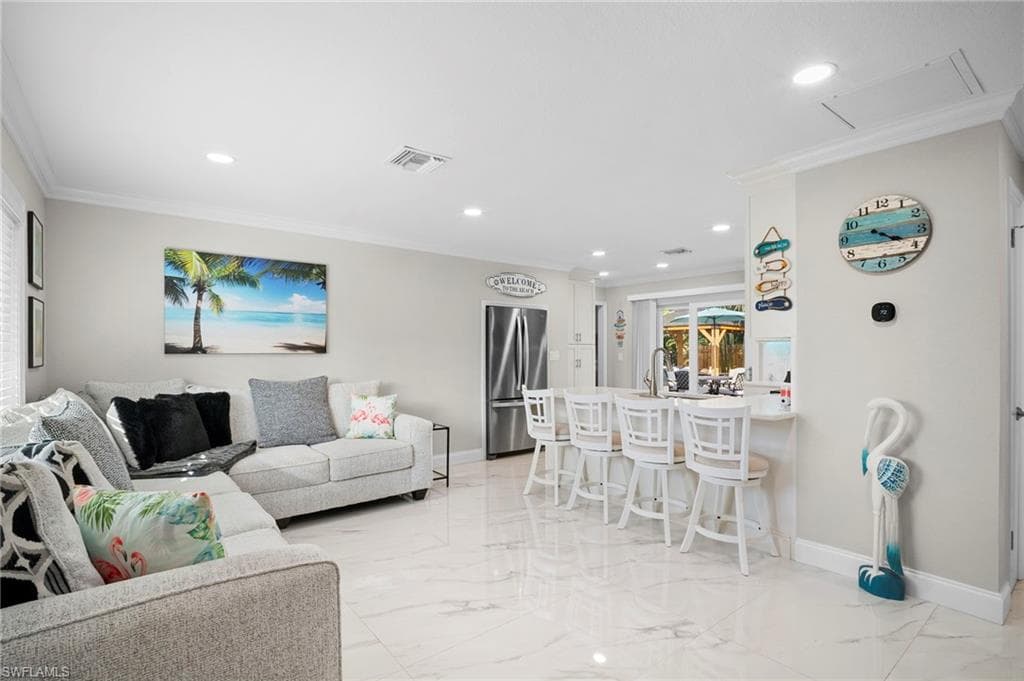 191 Abbey LN, NORTH FORT MYERS FL 33917-2