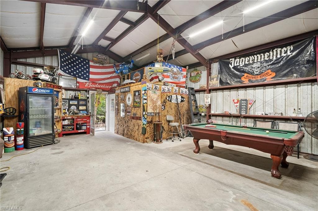 191 Abbey LN, NORTH FORT MYERS FL 33917-35