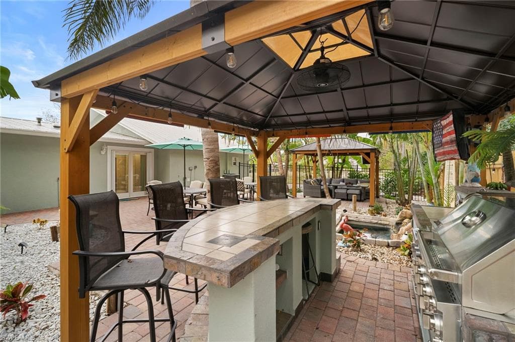 191 Abbey LN, NORTH FORT MYERS FL 33917-23