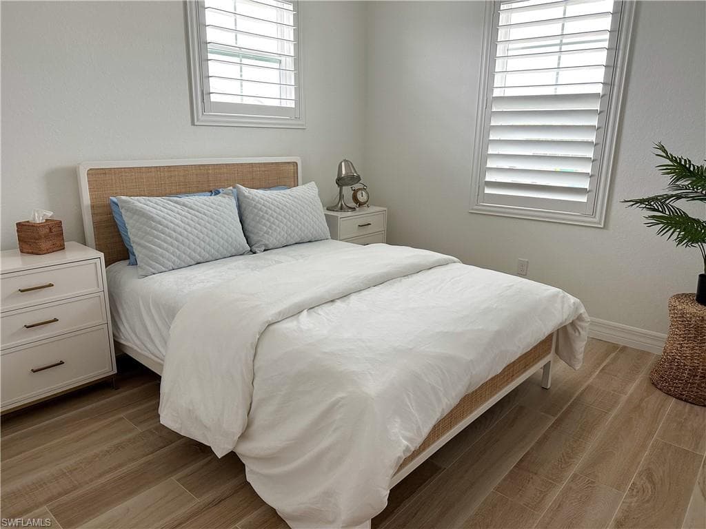 207 Indies dr E # 201, NAPLES FL 34114-14