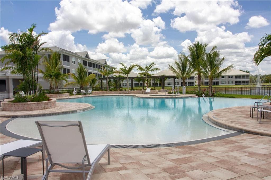 207 Indies dr E # 201, NAPLES FL 34114-34