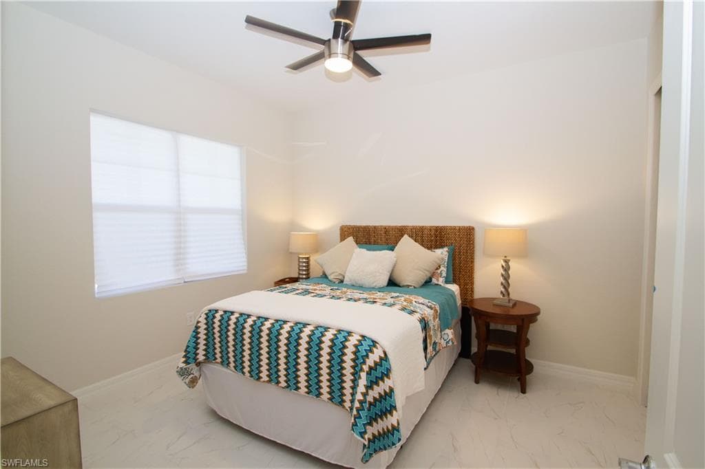 163 Indies DR E # 203, NAPLES FL 34114-21