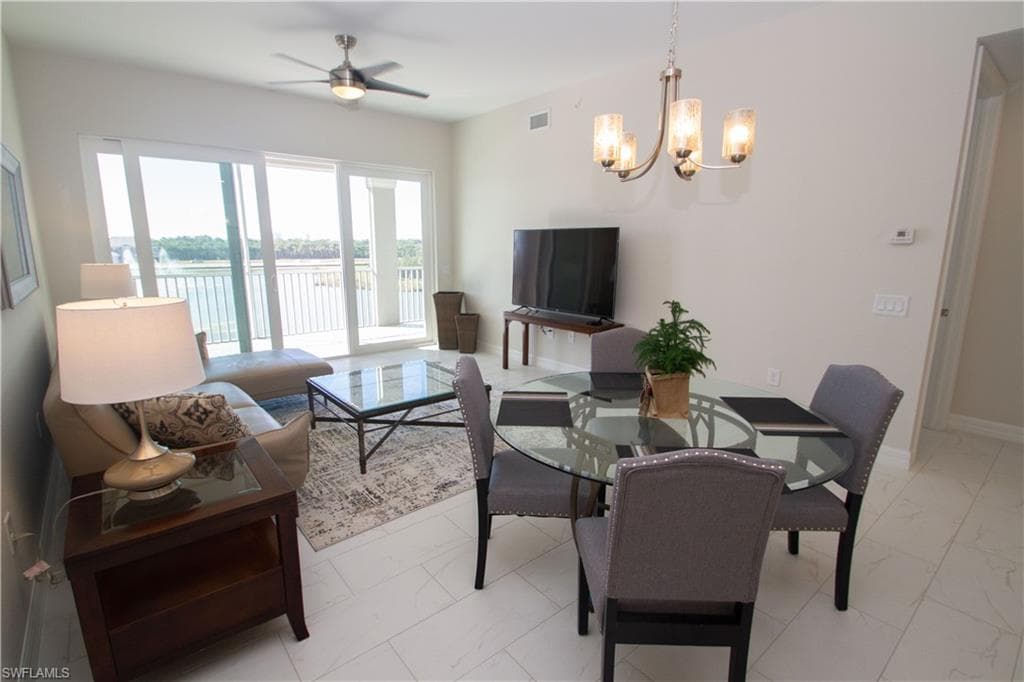 163 Indies DR E # 203, NAPLES FL 34114-8