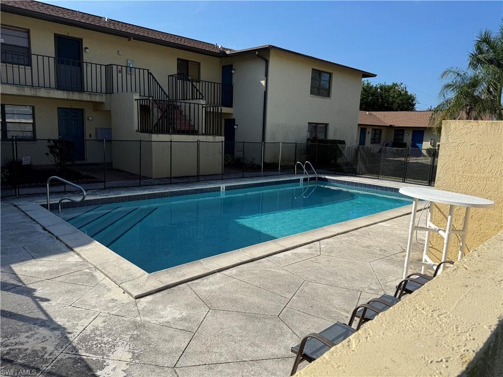 1104 SE 8th ST # 4, CAPE CORAL FL 33990-1