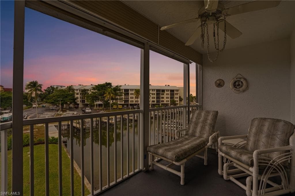 4591 Bay Beach LN # 294, FORT MYERS BEACH FL 33931-26