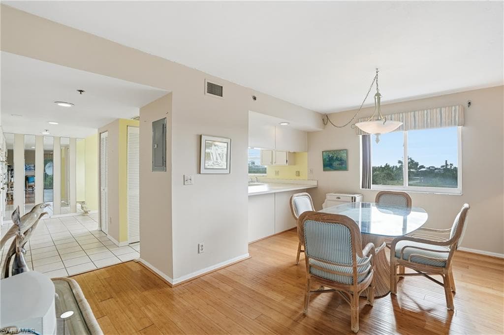 4591 Bay Beach LN # 294, FORT MYERS BEACH FL 33931-9
