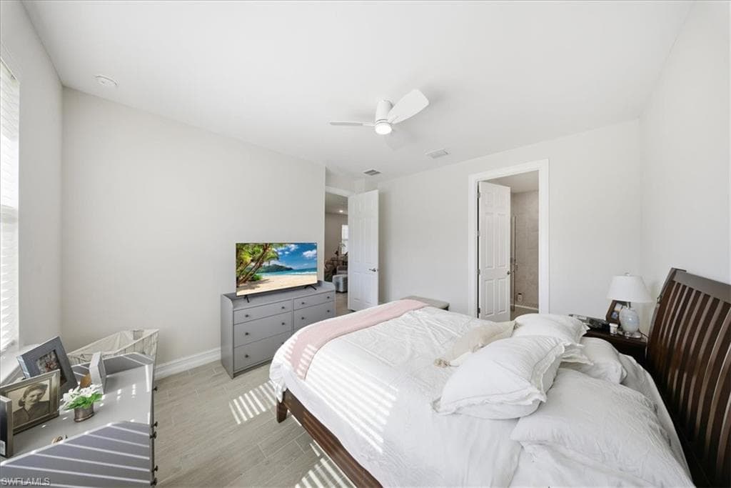 1074 Enbrook LOOP, NAPLES FL 34114-18