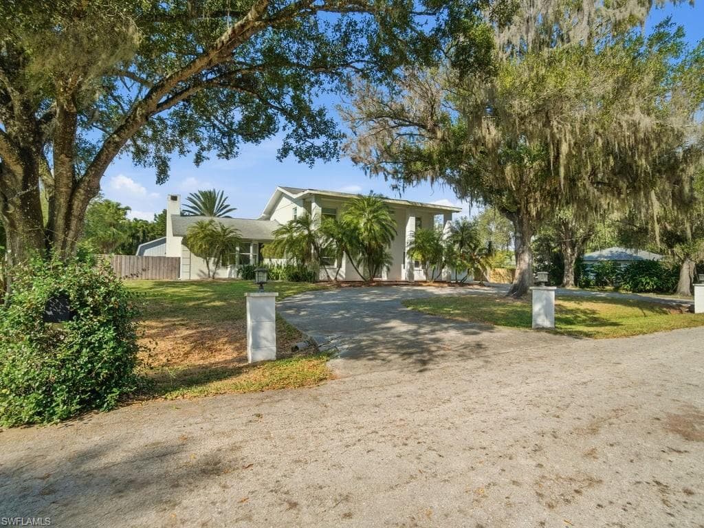 4920 Shady River LN, FORT MYERS FL 33905-48