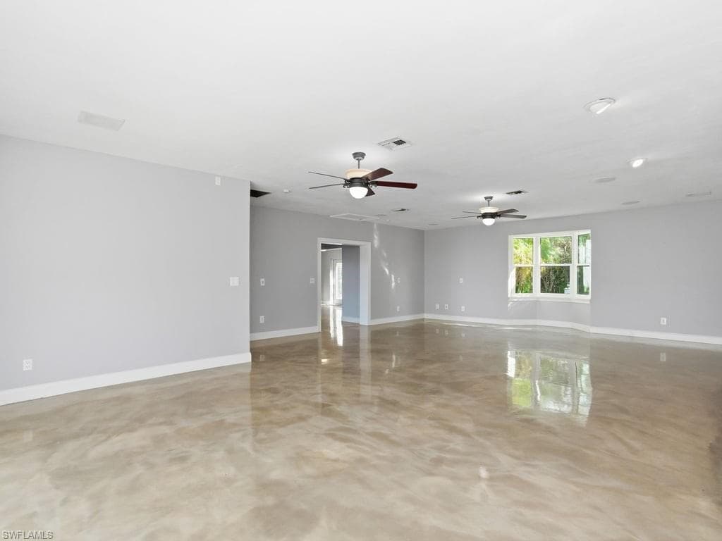 4920 Shady River LN, FORT MYERS FL 33905-18