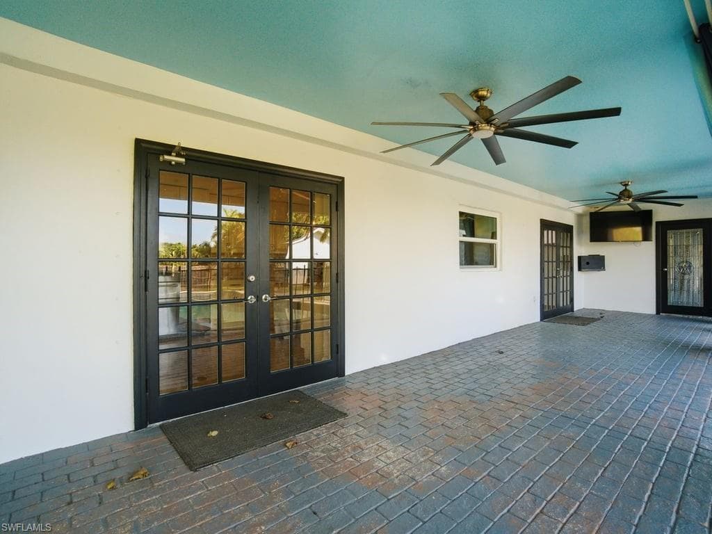 4920 Shady River LN, FORT MYERS FL 33905-39
