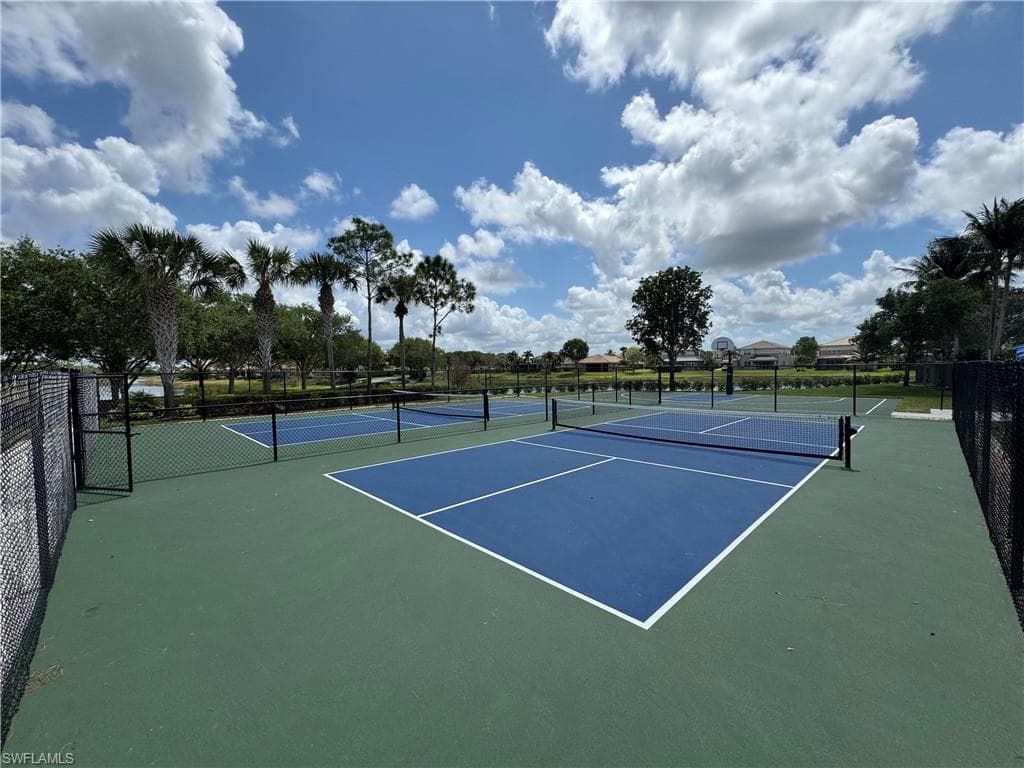 6606 Marbella DR, NAPLES FL 34105-5