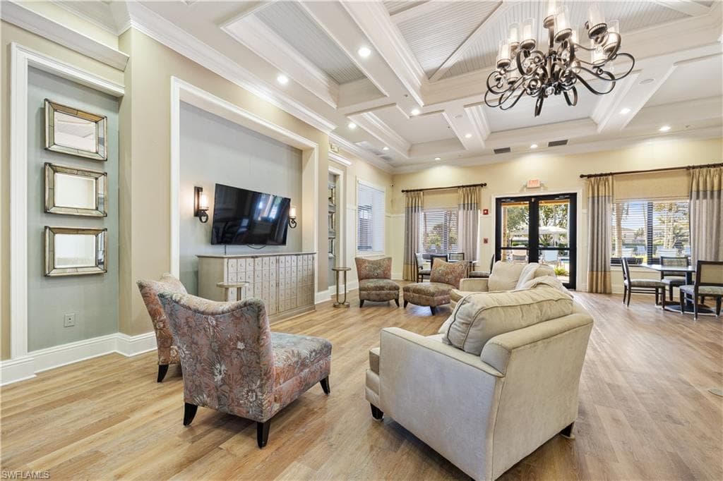 6606 Marbella DR, NAPLES FL 34105-8