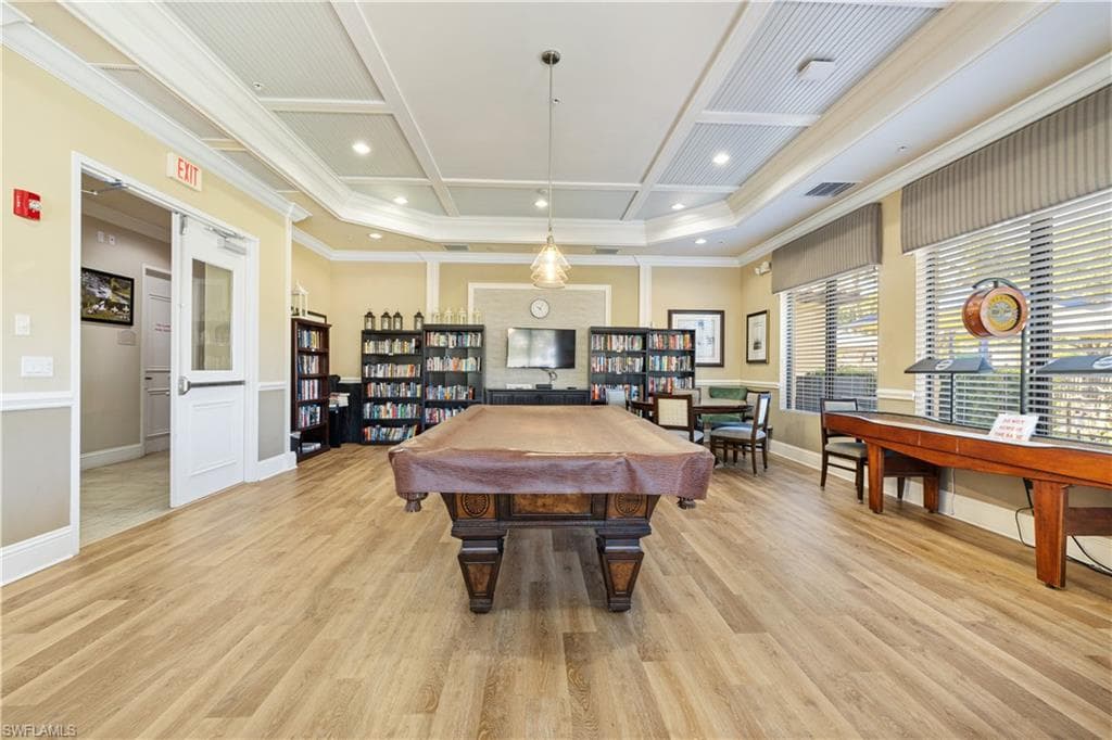 6606 Marbella DR, NAPLES FL 34105-10