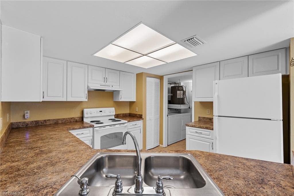 3170 Seasons WAY 807-9