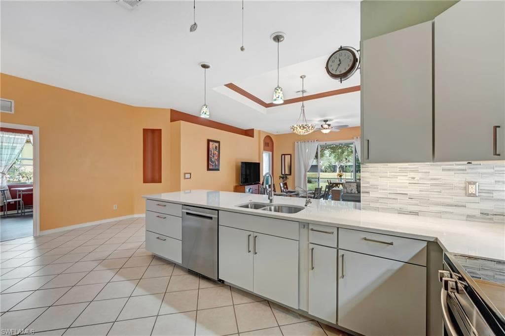 2549 Deerfield Lake CT, CAPE CORAL FL 33909-15