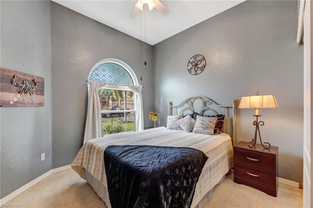 2549 Deerfield Lake CT, CAPE CORAL FL 33909-6