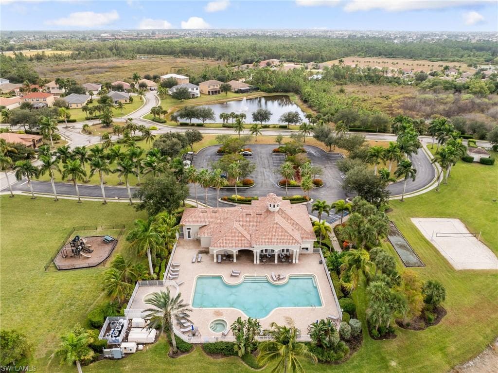 2549 Deerfield Lake CT, CAPE CORAL FL 33909-4