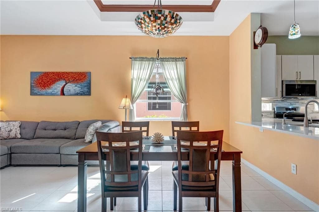 2549 Deerfield Lake CT, CAPE CORAL FL 33909-17