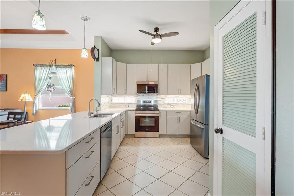 2549 Deerfield Lake CT, CAPE CORAL FL 33909-14